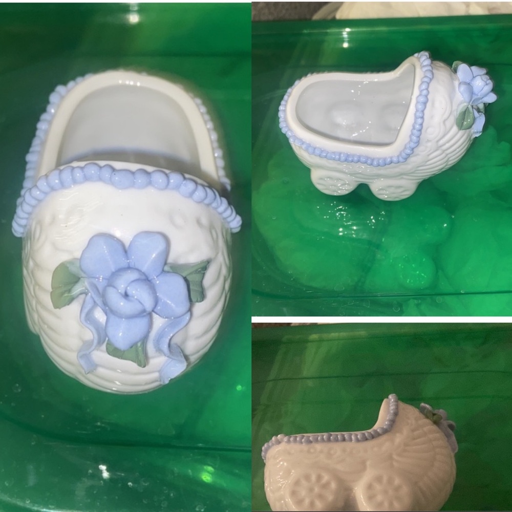 Vintage blue baby carriage, shower favors